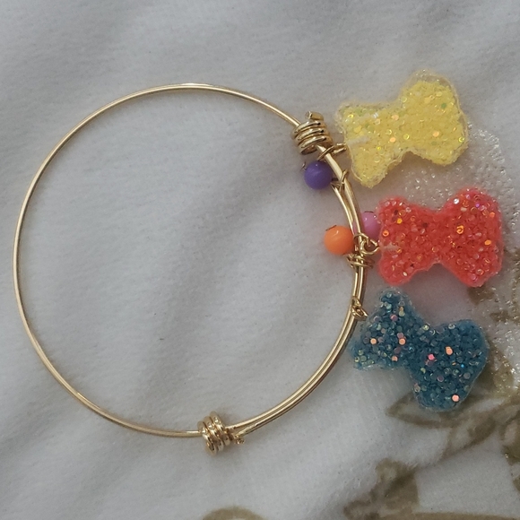 3 Bear Charm Bangle Bracelet - Picture 3 of 3